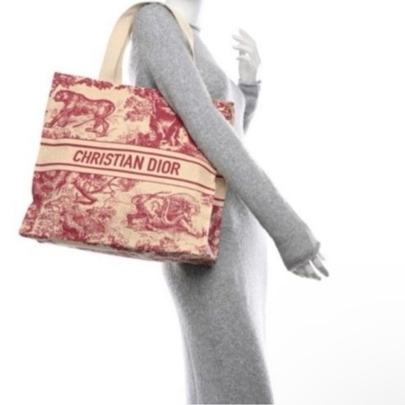 CHRISTIAN DIOR Dioriviera Tote Bag Part Of The Iconic DiorBook & Star Dior Charm - Picture 14 of 16